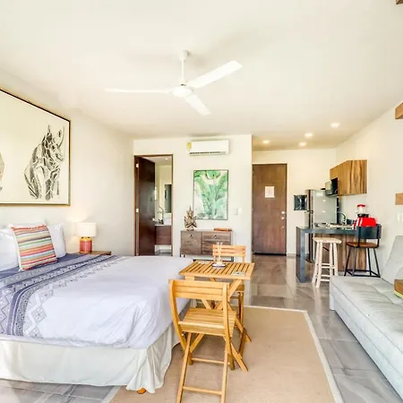 Zulim Condo - 302-2