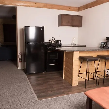 Miette Hot Springs Bungalows-3