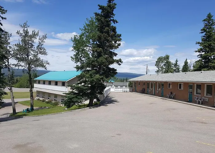 Pines Motel