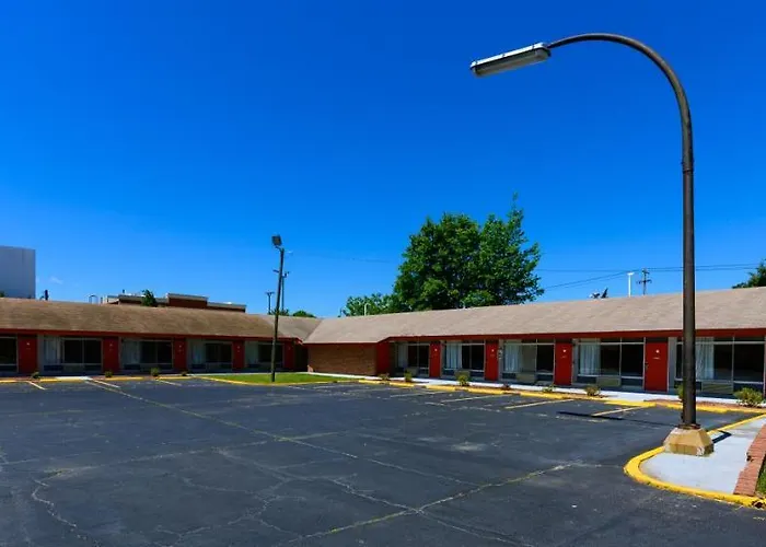 Oaks Motel Greensboro Nc