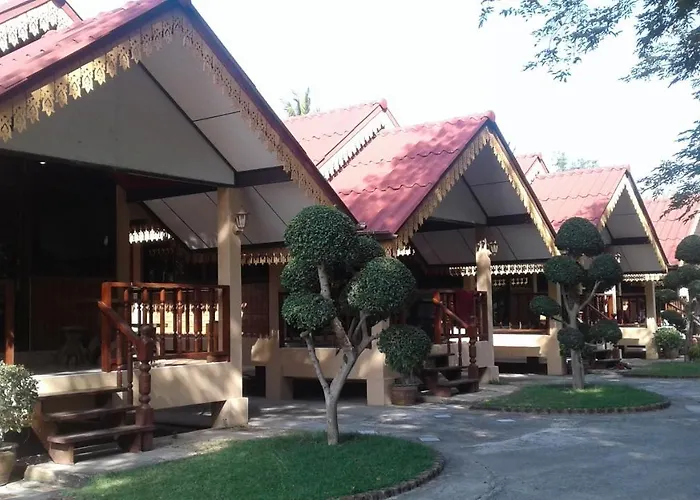 สุขทวีรีสอร์ท อ่าวมะนาว