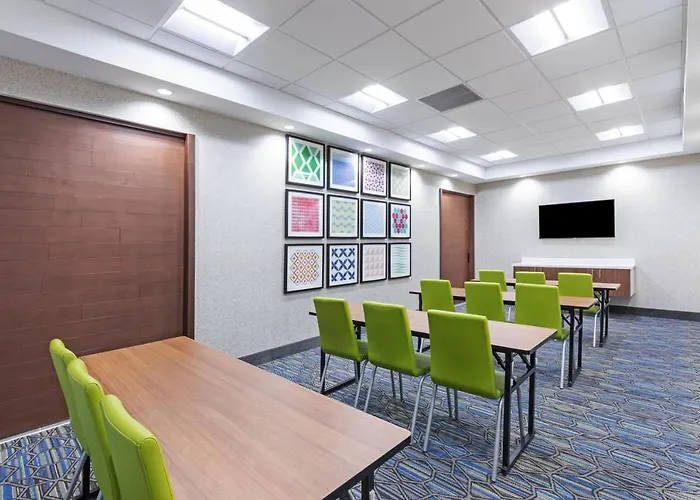 Holiday Inn Express & Suites - Parsons By Ihg