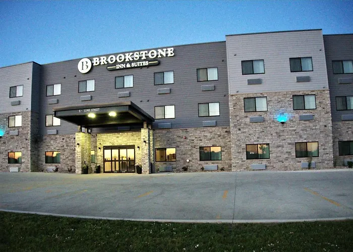 Brookstone Inn & Suites