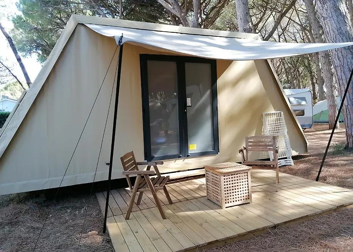 Camping Village Oasi
