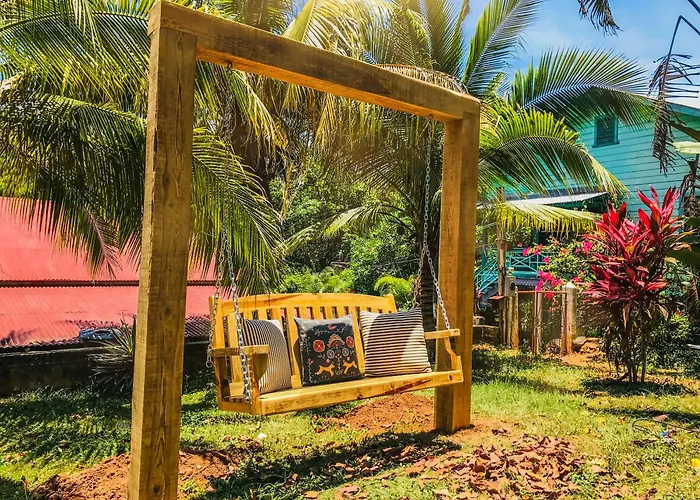 Manurii Garden - Adults Only