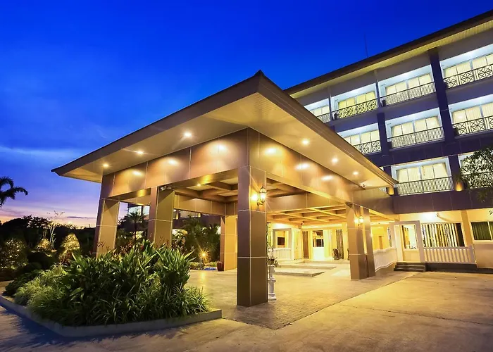 Swan Lake Hotel Sattahip
