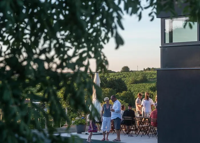 Boutique Hotel Vinarstvi Skrobak