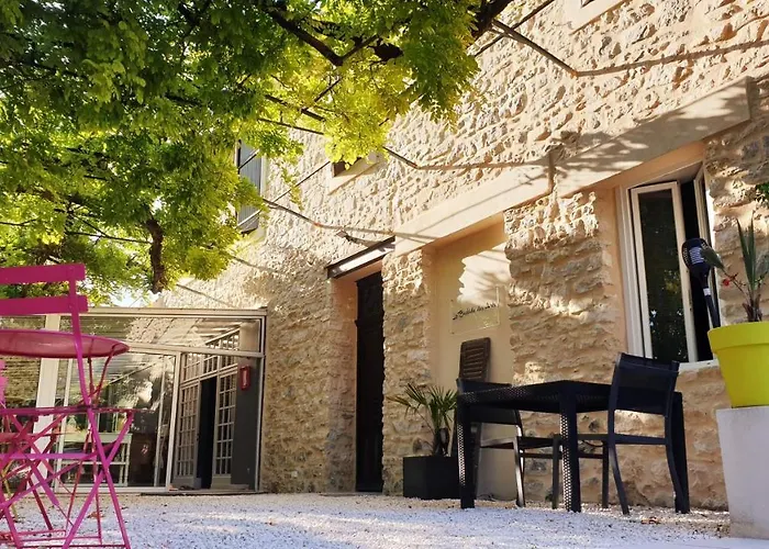 Bed and Breakfast La Bastide des Arts à Saumane-de-Vaucluse
