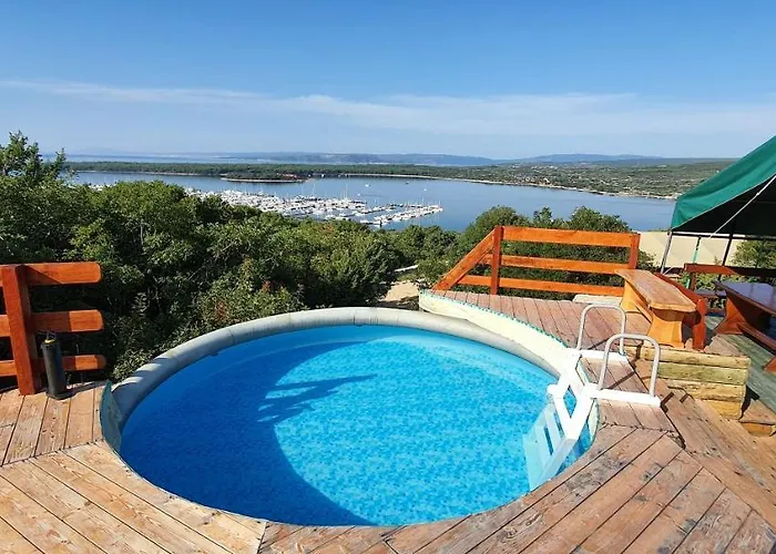 Marusina Olive Hills - Glamping & Minicamp