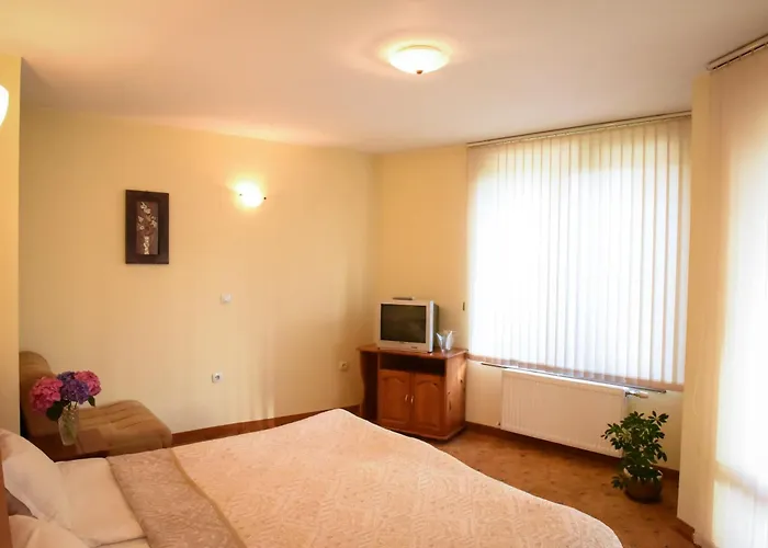 Lina Hotel