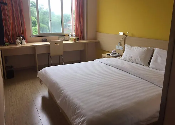 7Days Inn Ziyang Lezhi Yingbin Avenue Branch