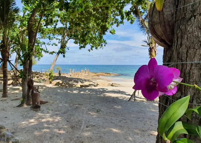 Blue Bay Bungalow