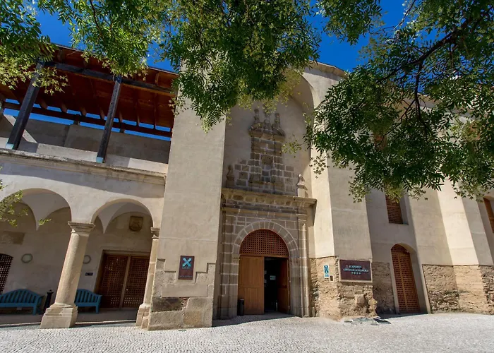 Hotel Conventual De Alcantara