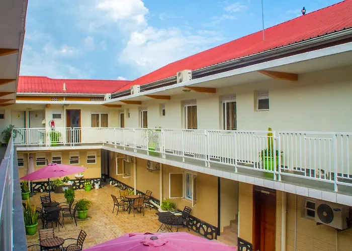 Sandton Hotel Kasese