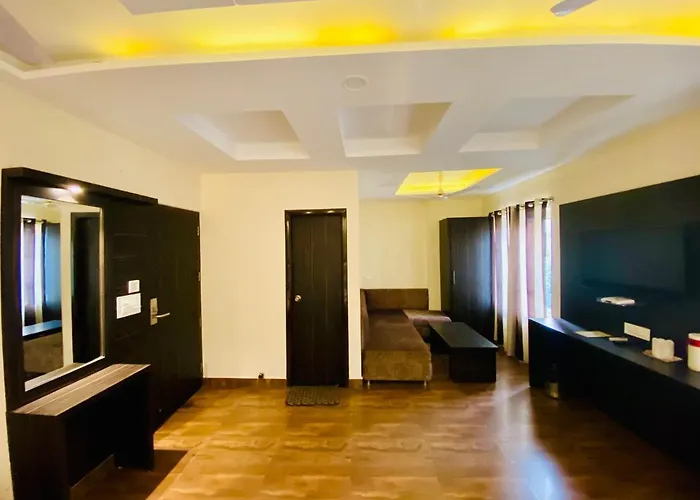 Hotel Kabir Residency-4 Min Walk To Golden Temple