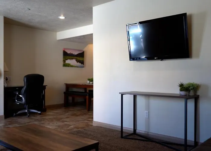 Duchesne Suites
