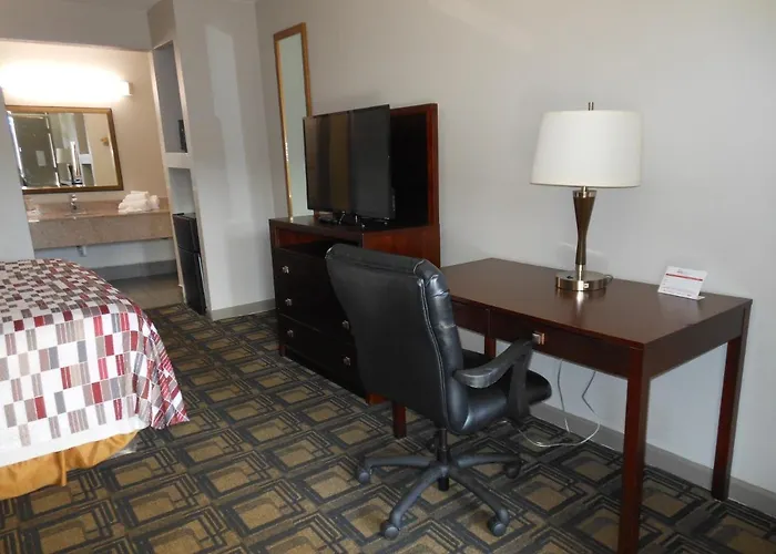 Red Roof Inn Griffin