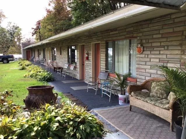 Lucky 7/ Rainbow Motel