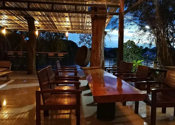 T&T Hostel Kanchanaburi