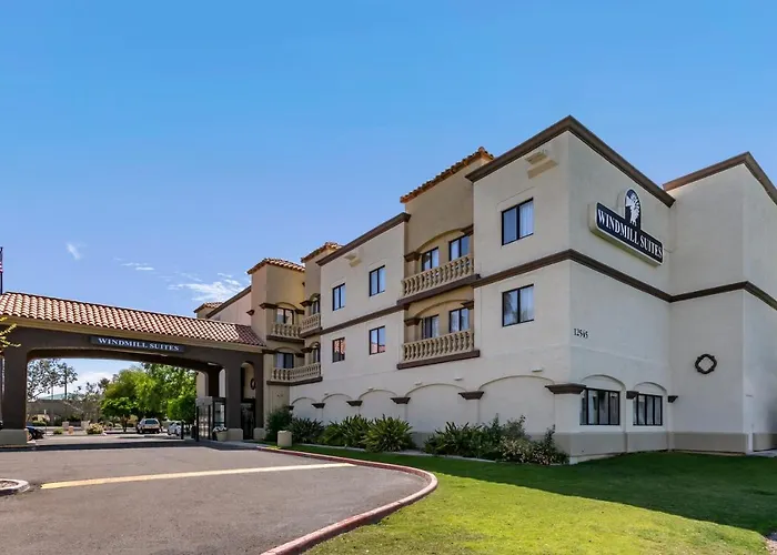 Windmill Suites Surprise - Phoenix, An Ascend Collection Hotel
