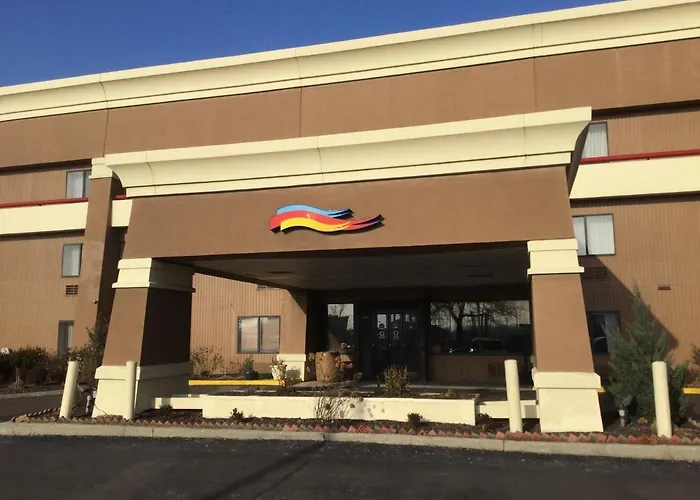 Baymont By Wyndham Detroit/Roseville