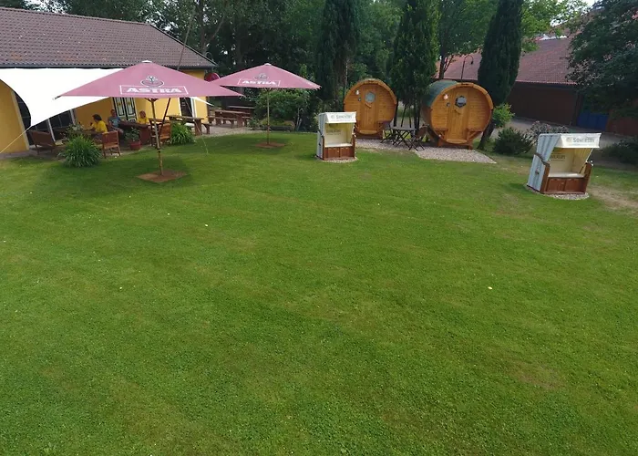 Barrel -schlafen im Fass