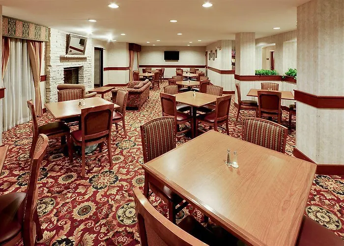 The Lotus Suites At Midlane Golf Resort
