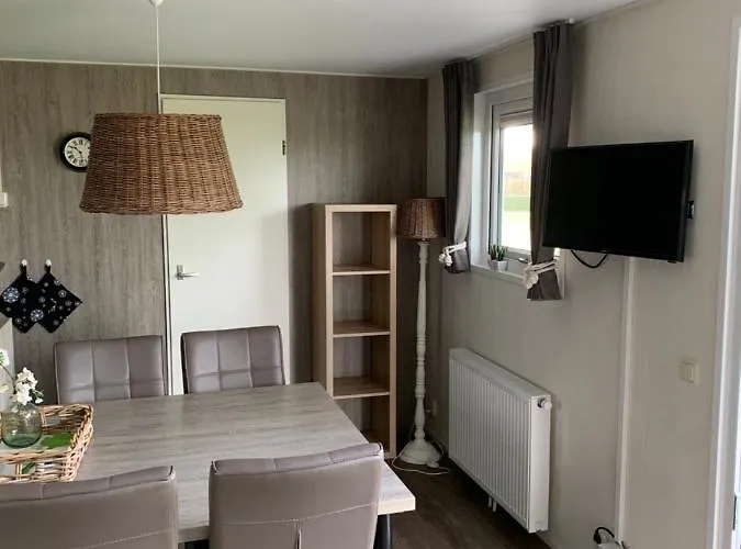 Luxe Chalet Dichtbij Zoutelande