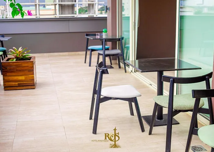 Roots Hotel Apartments Abidjan