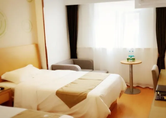 Greentree Inn Bengbu Longzihu District Railway Station Express Hotel