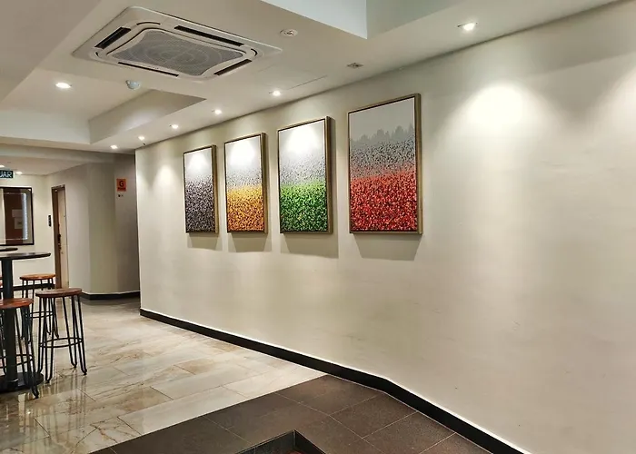 Meriton Inn