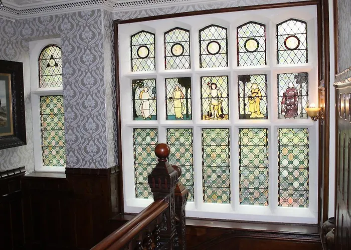 Oakwood Hall Hotel