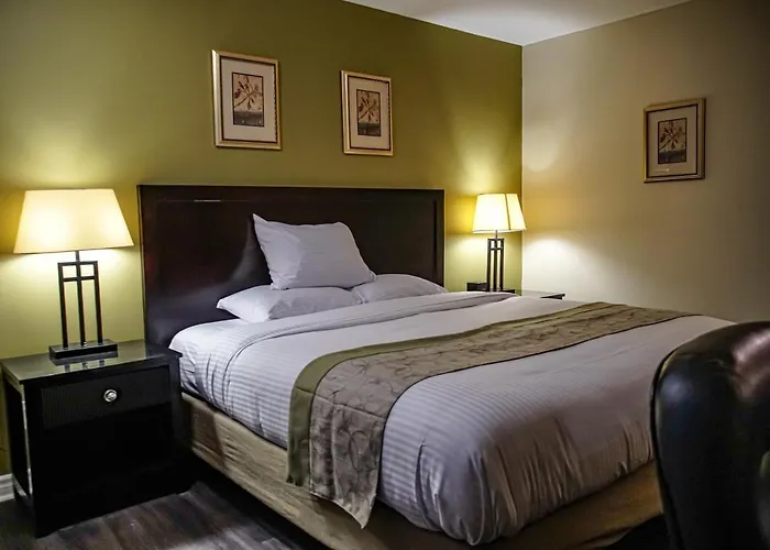 Skyland Motel Inn & Suites