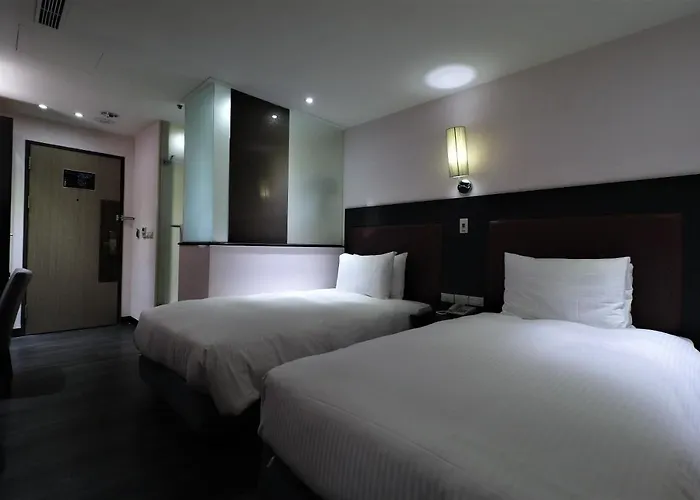 J-Hotel