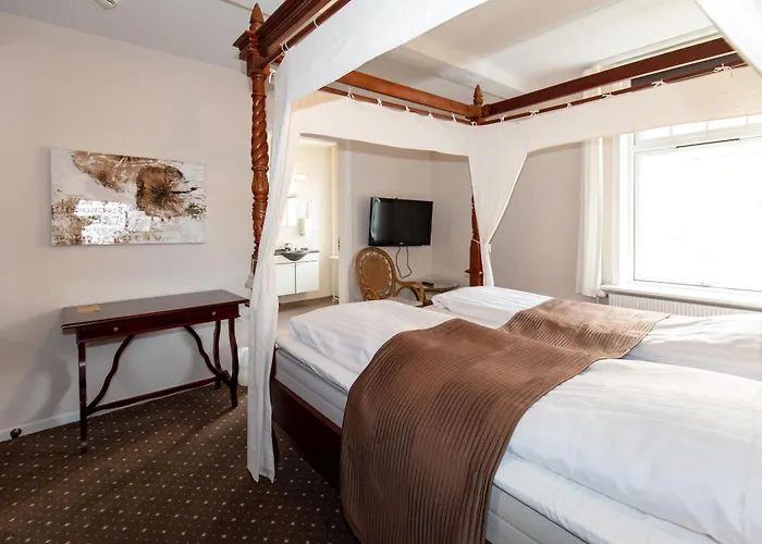 Foldens Hotel
