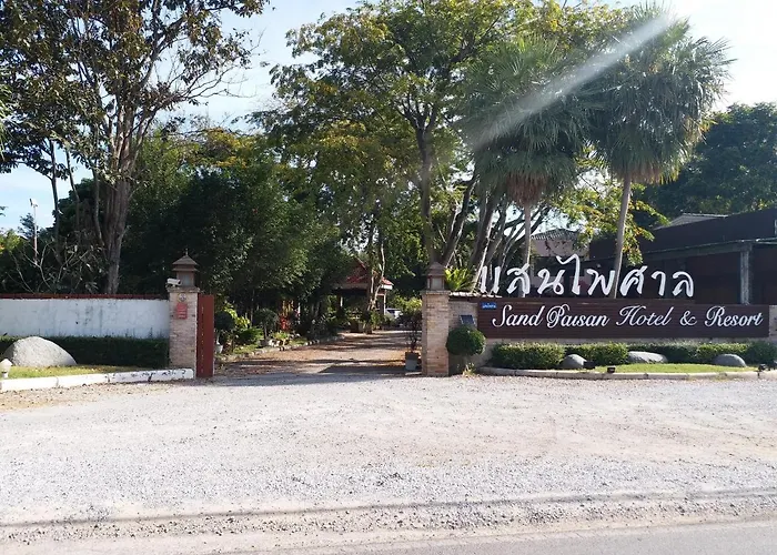 Sand Paisan Resort