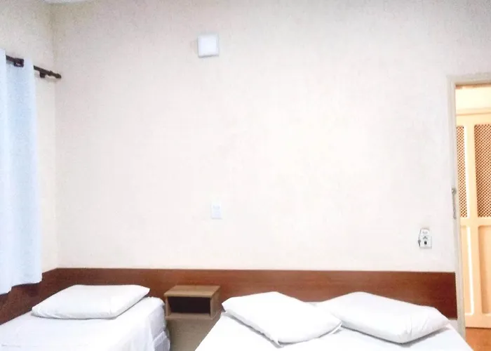 Lelis Hotel