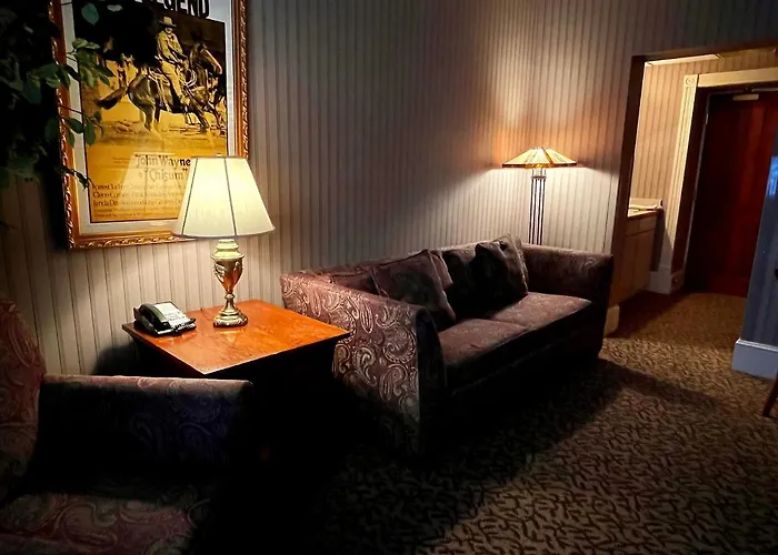 Celebrity Boutique Hotel