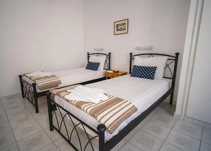 Giamaki Apartments