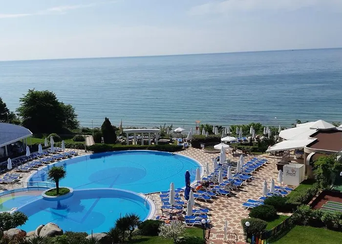 Sineva Beach Hotel