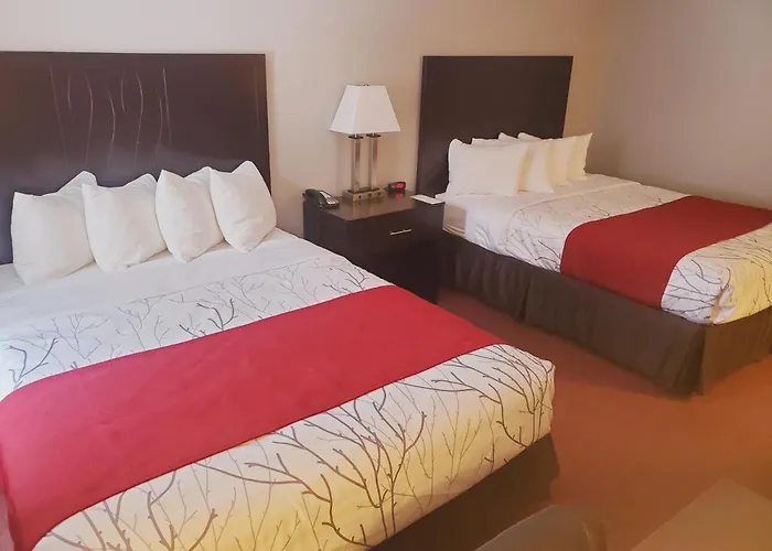 Blackstone Lodge And Suites