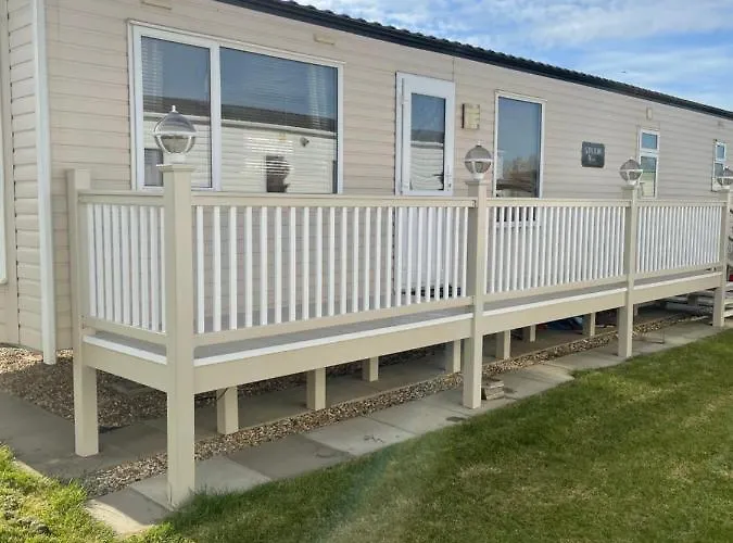 6 Berth Caravan Happy Days North Chapel St Leonards