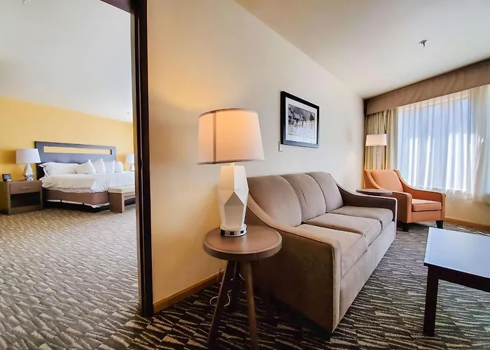 Best Western Plus Plaza Hotel