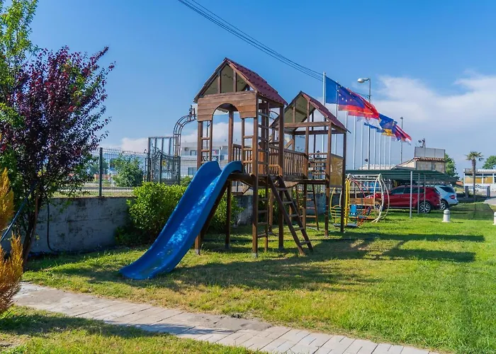 Ethno Village Giovanni Trade