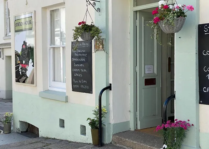 Station House, Dartmoor And Coast Located, Village Centre Hotel
