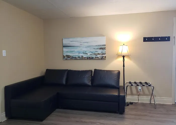 Parlee Beach Motel