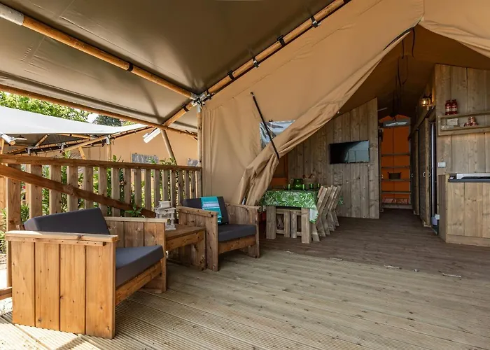 Village & Glamping Riva Blu