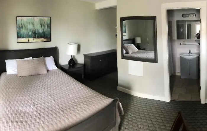 Bluenose Inn & Suites
