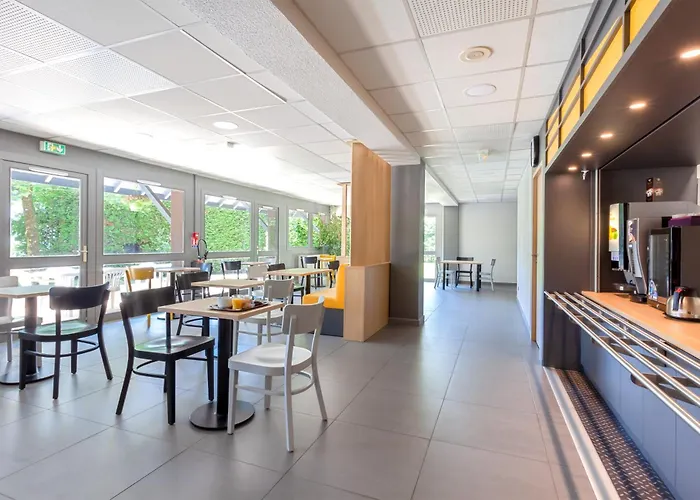 B&B Hotel Chambery La Cassine