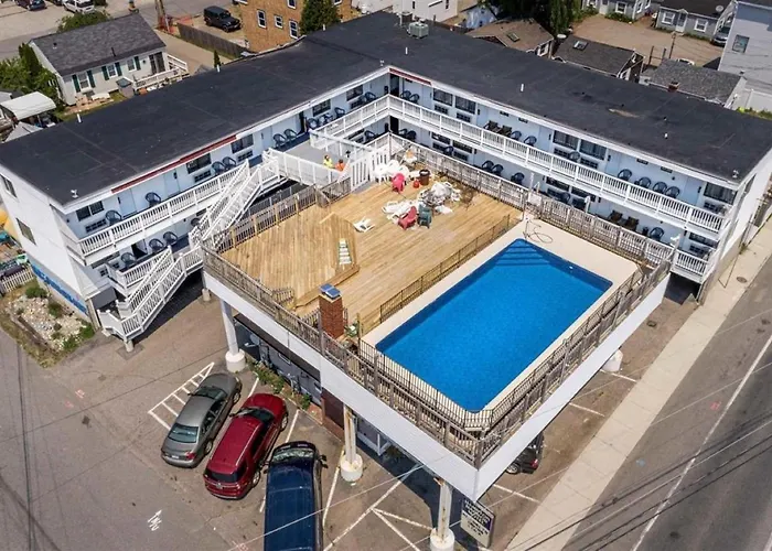Hampton Harbor Motel